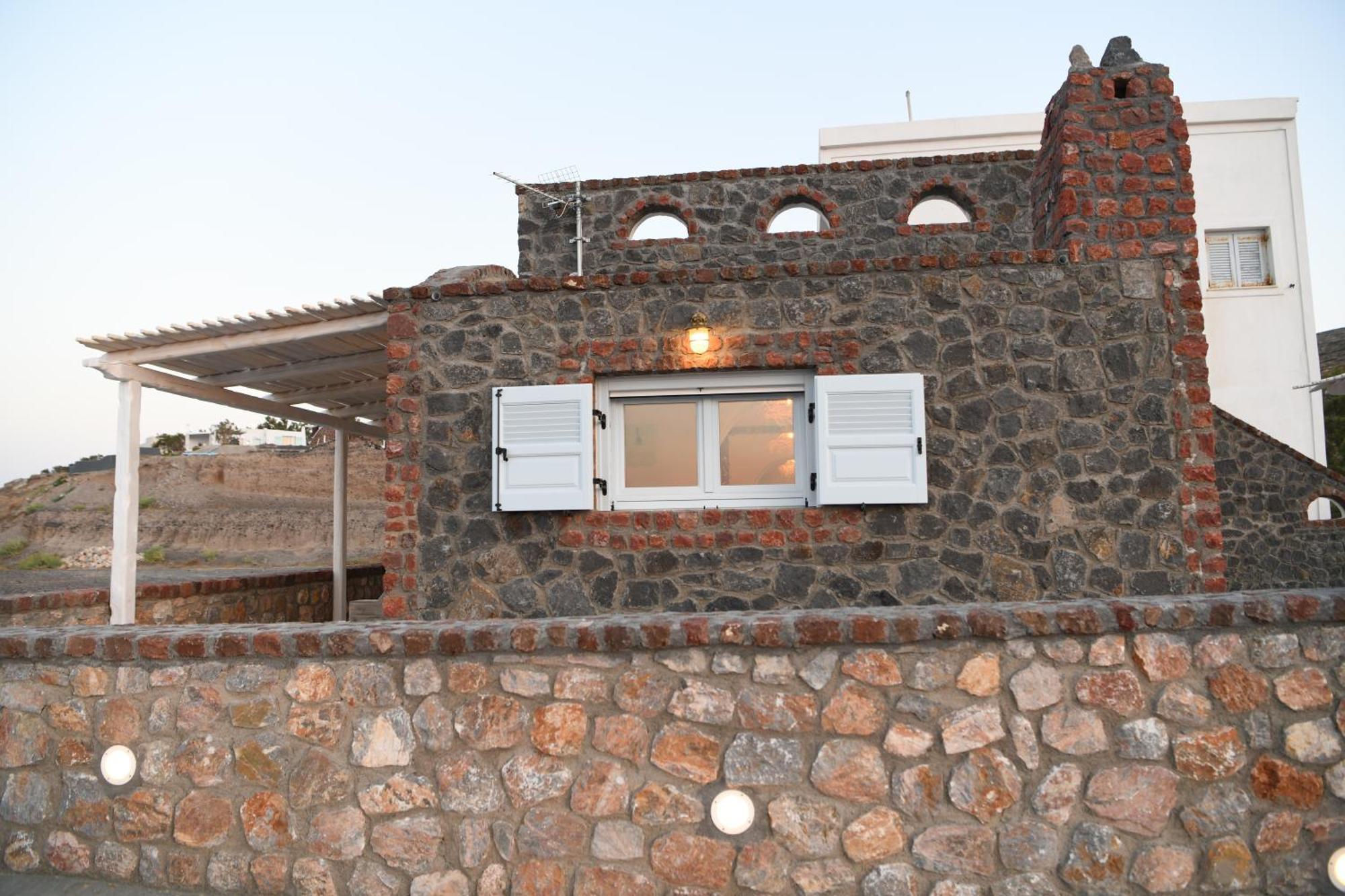 Starlight Luxury Seaside Villa & Suites Imerovigli (Santorini) Exterior foto